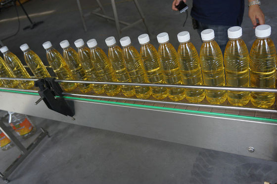 Edible Oil or Lube Oil Filling Machine for Plastic Bottle , Gravity Filling Equipment